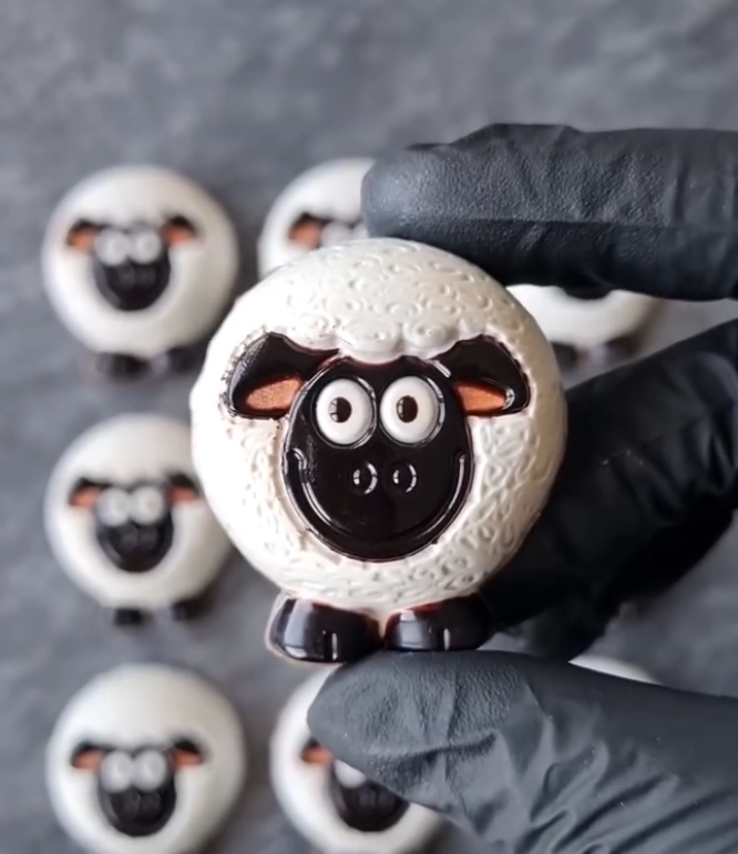 Sheep Chocolate Mould No: 424