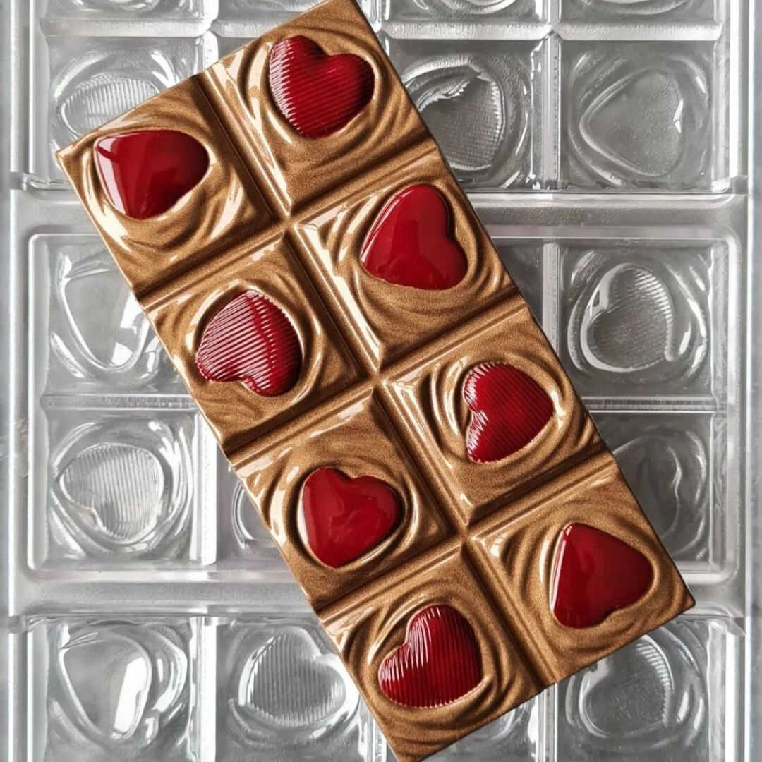 Tablet With Hearts Chocolate Mould No: 765