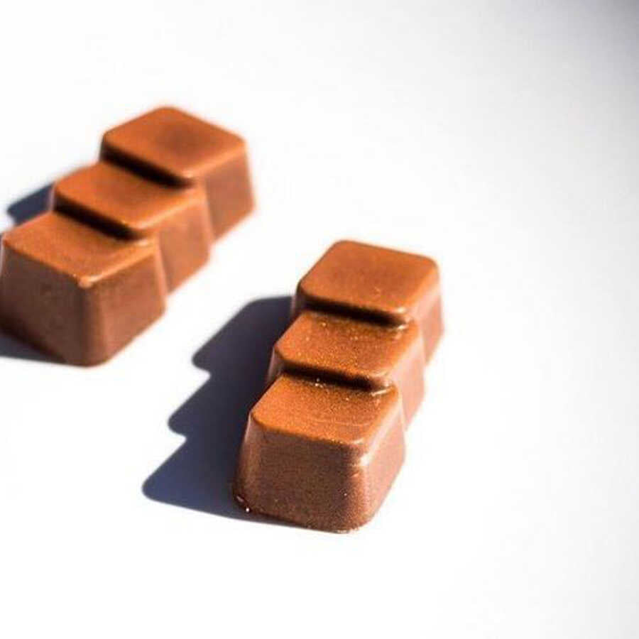Three Square Praline Chocolate Mould No: 401